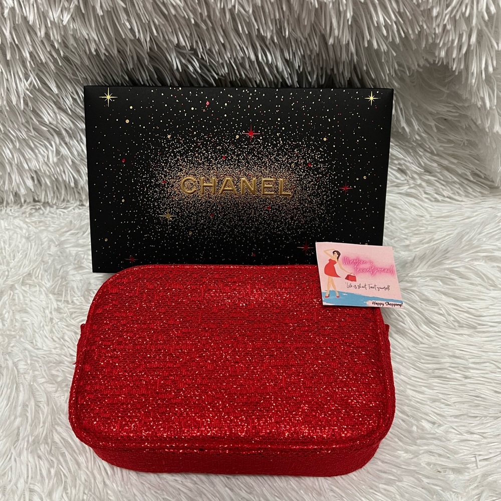 Chanel Red Holiday Pouch - Picture 2 of 5